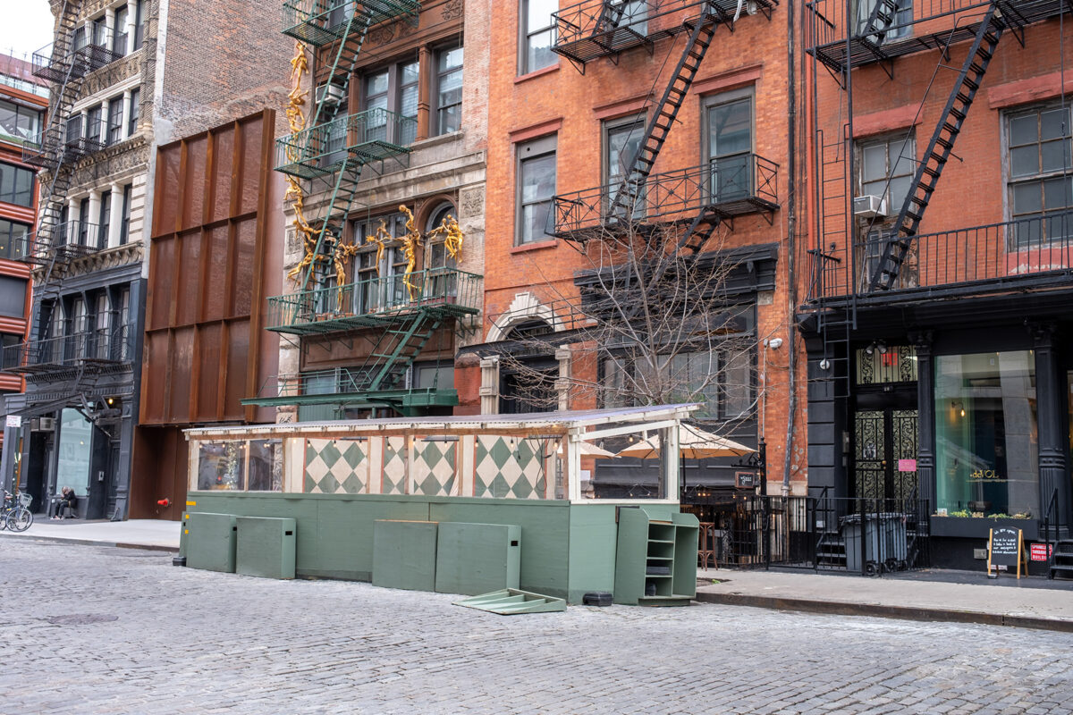 outdoor dining shed in NYC